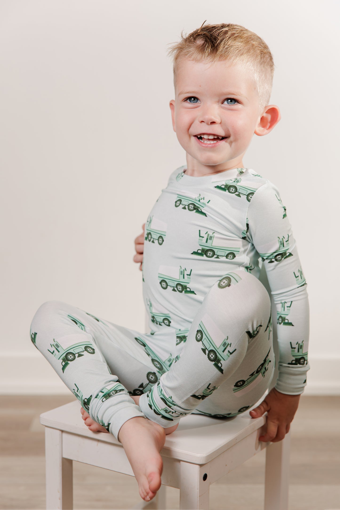 Two Piece - Clean Sheet in Iced Pistachio